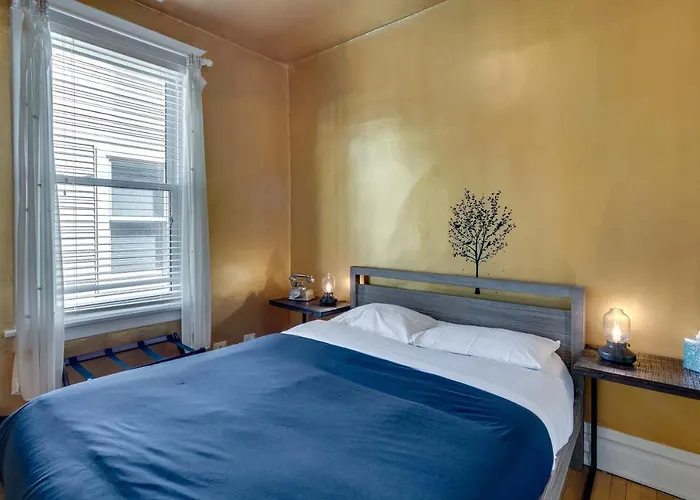 Warm & Comforting 4Br 2Ba In Andersonville Апартаменты
